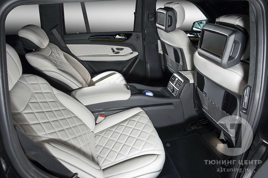 Салон Mercedes-Benz GLS. Фото