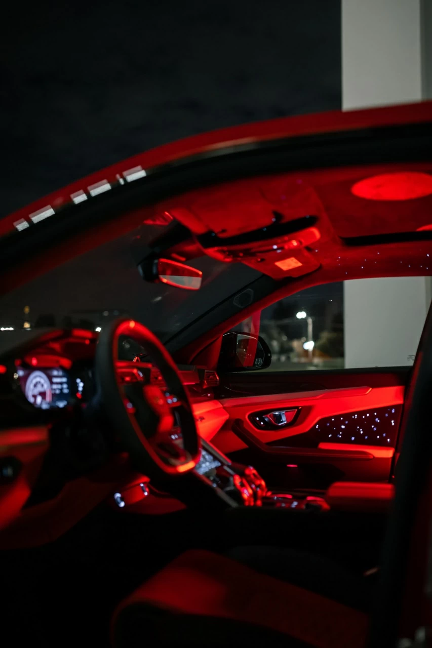 Lamborghini Urus. Торпедо. Фото 1