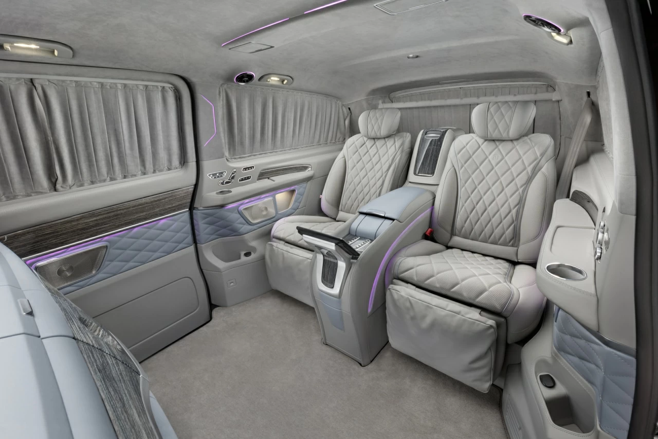 Сиденья для Mercedes-Benz V-VIP 300D. Фото
