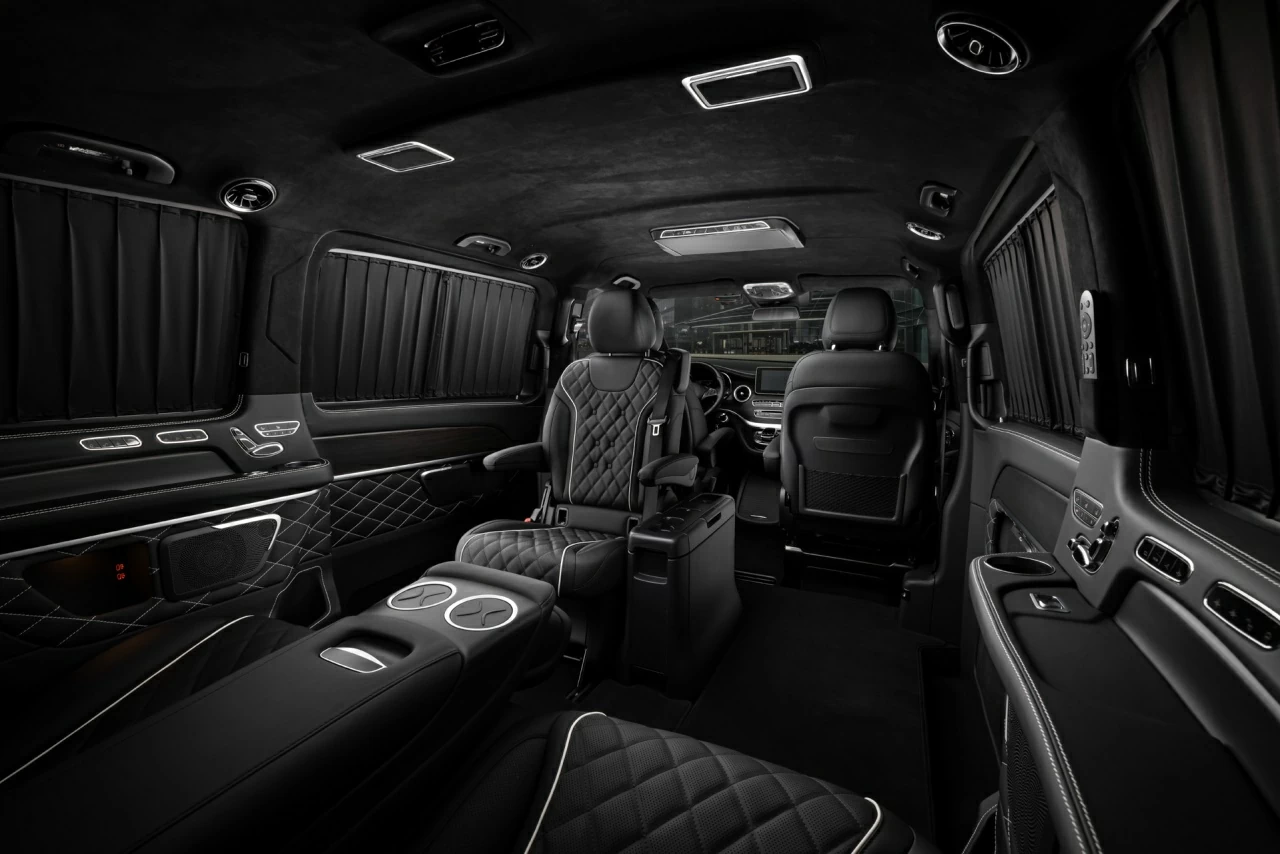 Салон Mercedes-Benz V-Class 300D V-Chairman Black. Фото 4