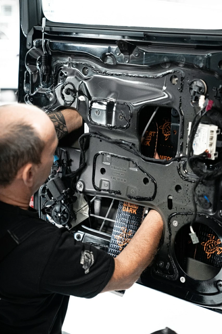 Шумоизоляция автомобиля. Фото 1