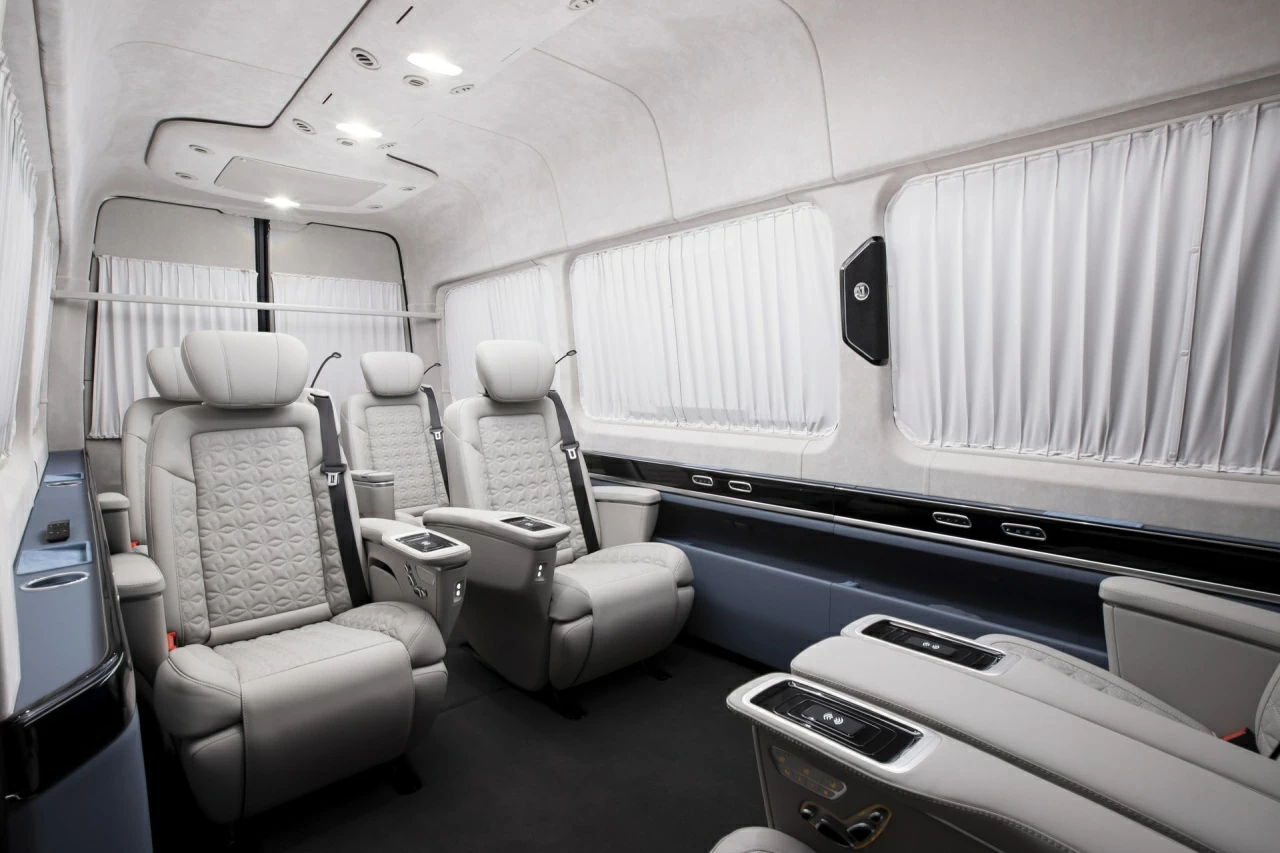 Салон Mercedes-Benz Sprinter Business Jet. Фото 12