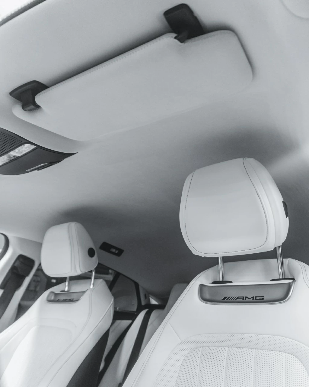 Перешив потолка автомобиля. Фото