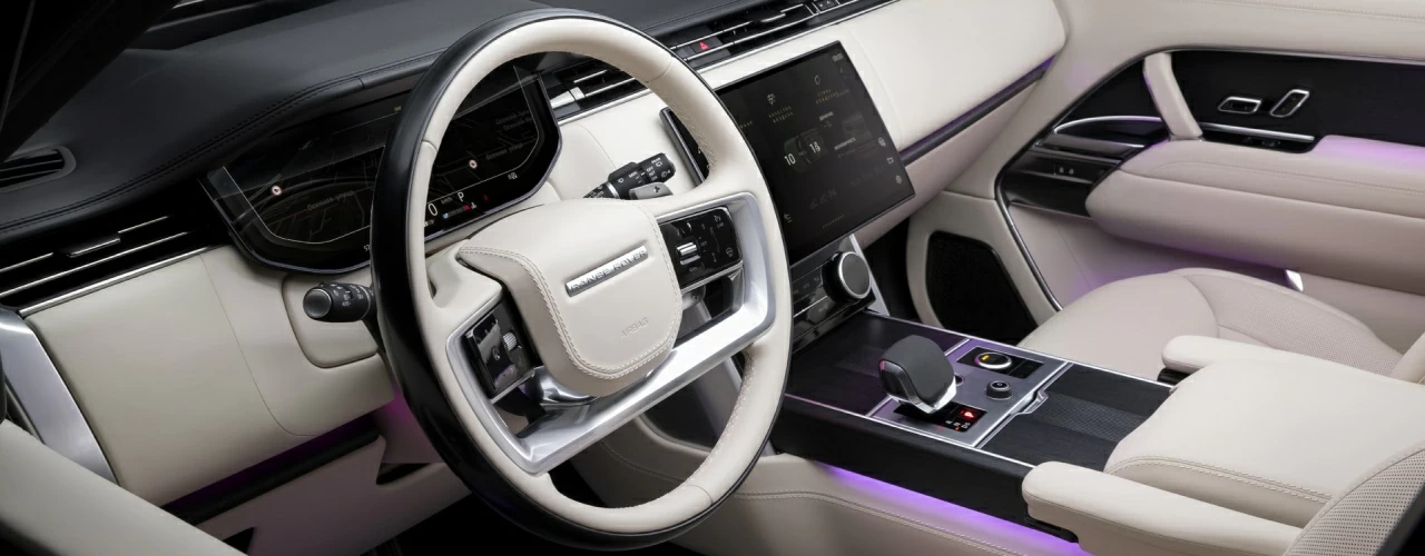 Land Rover Range Rover. Торпедо