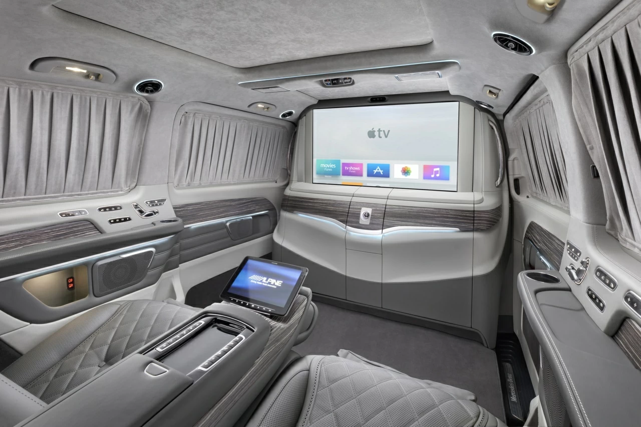 Салон Mercedes-Benz V-VIP. Фото 1