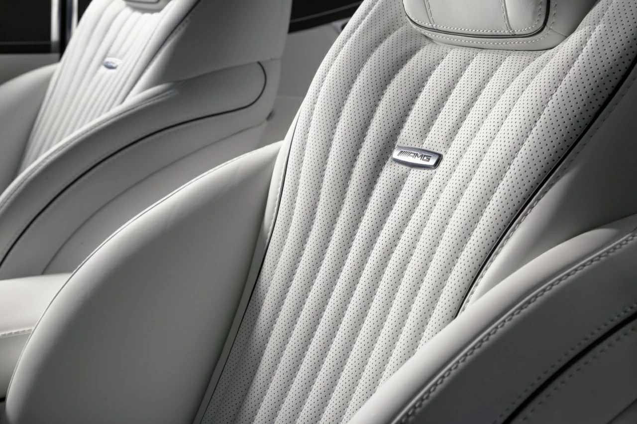 Сиденья для Mercedes-Benz S65 AMG Coupe. Фото