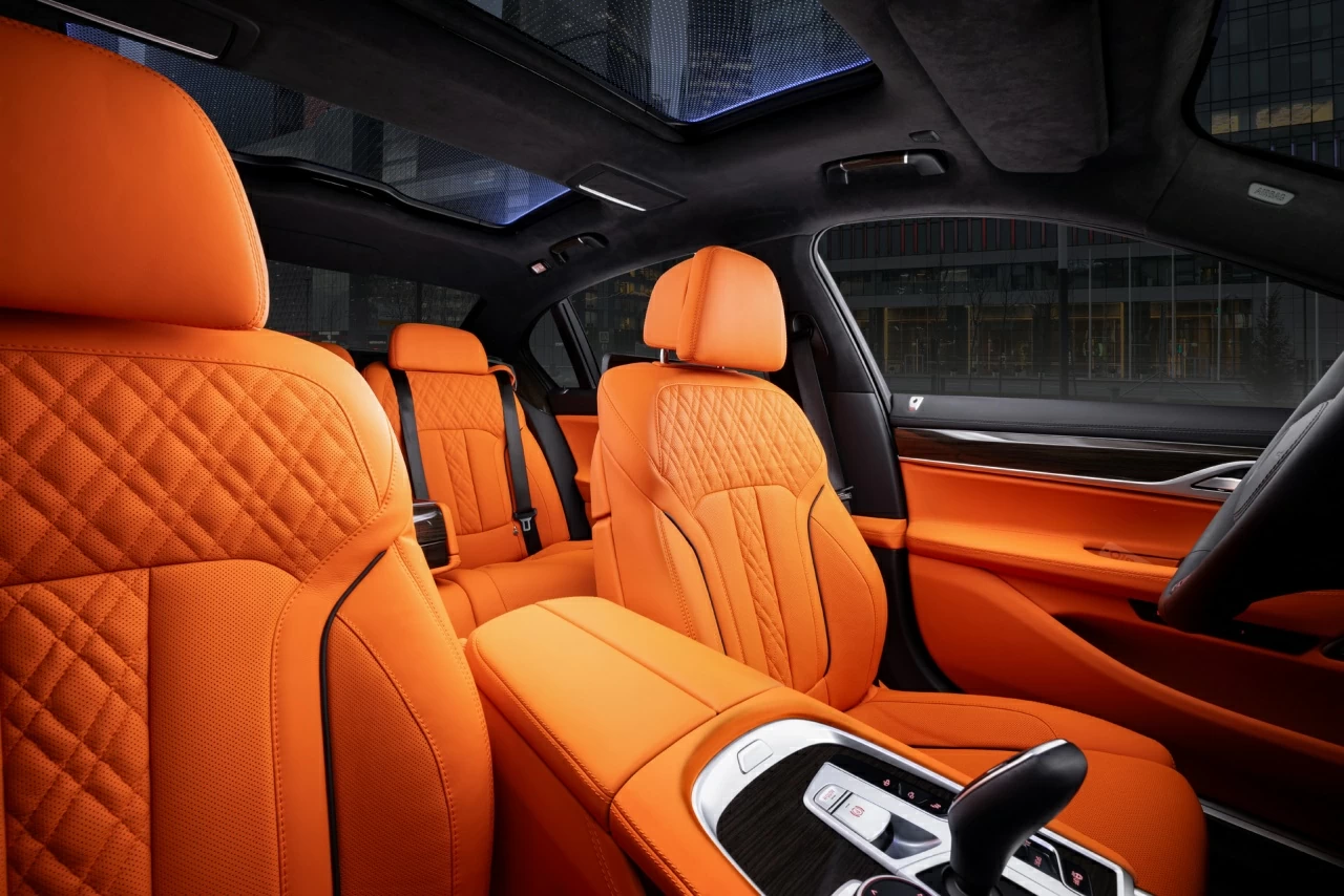 Салон BMW 7 Series. Фото 15