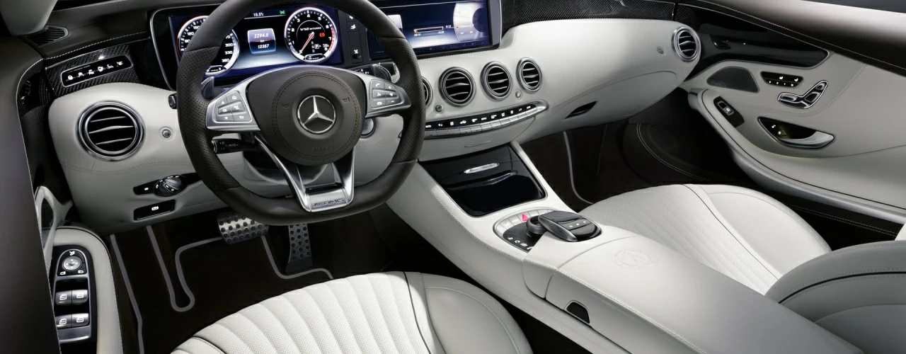 Mercedes-Benz S65 AMG Coupe. Торпедо