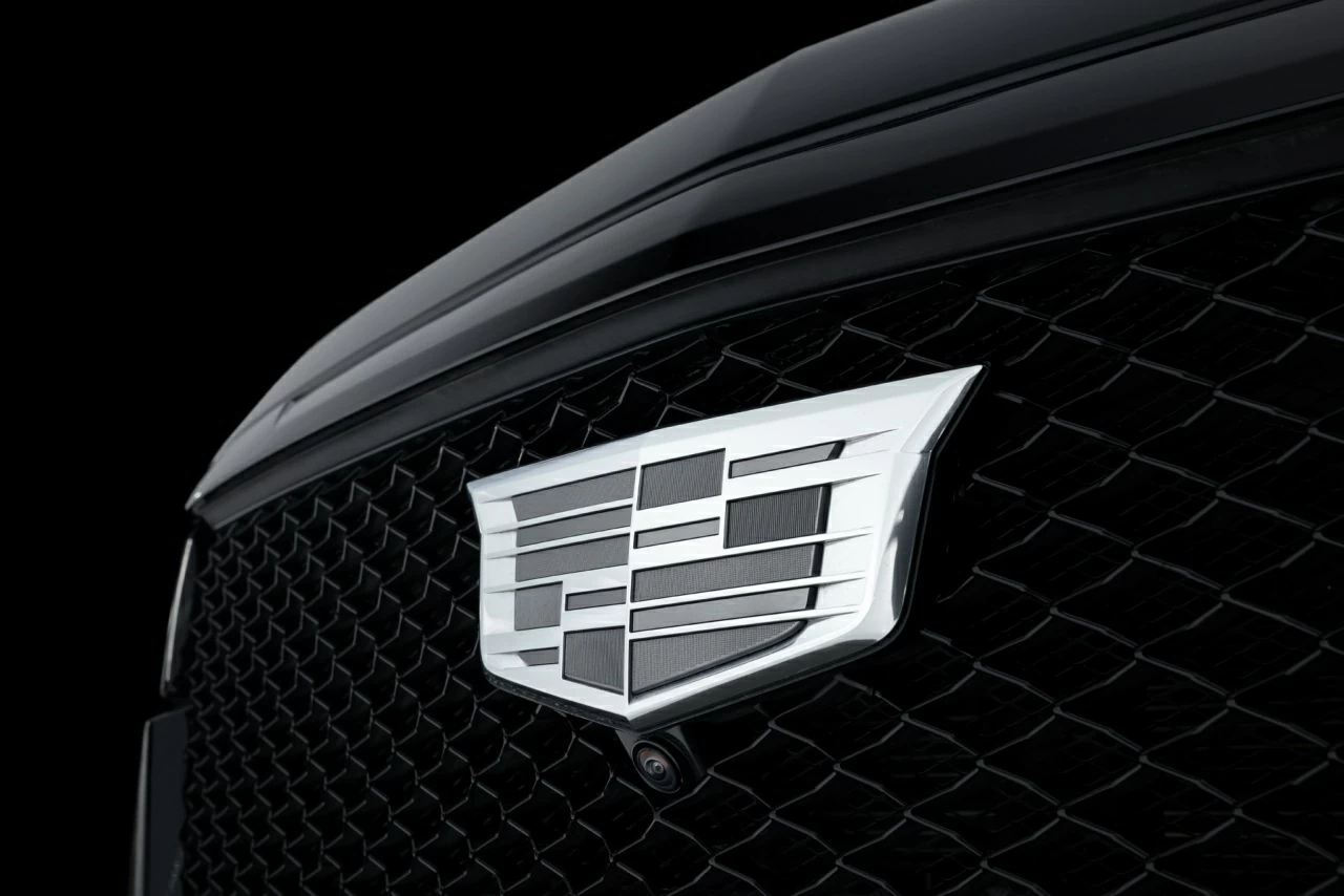 Cadillac Escalade. Бампер. Фото