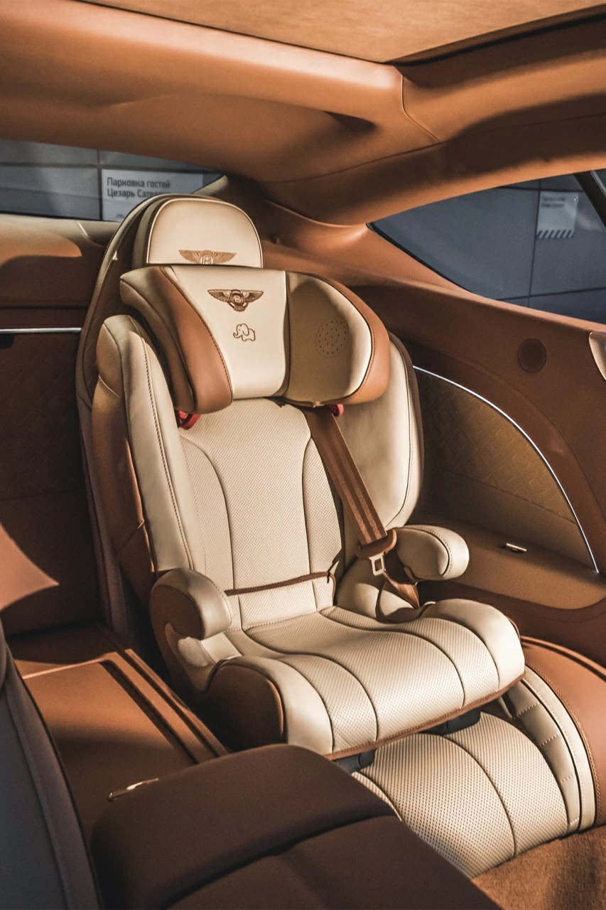 Перетяжка детских автокресел. Фото 2