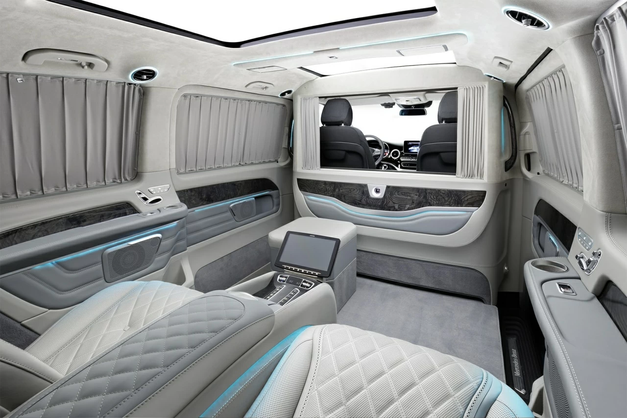 Шпонирование элементов салона. Фото 1