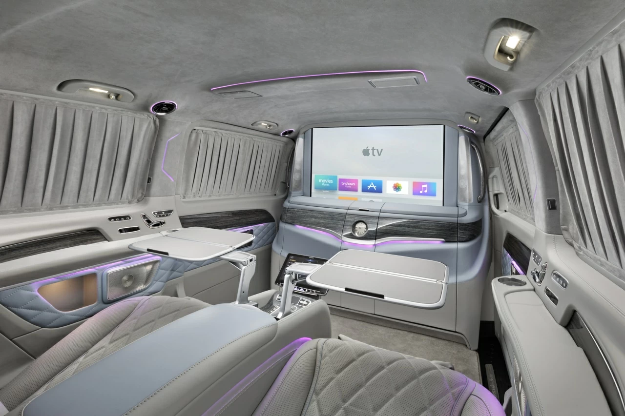 Салон Mercedes-Benz V-VIP 300D. Фото