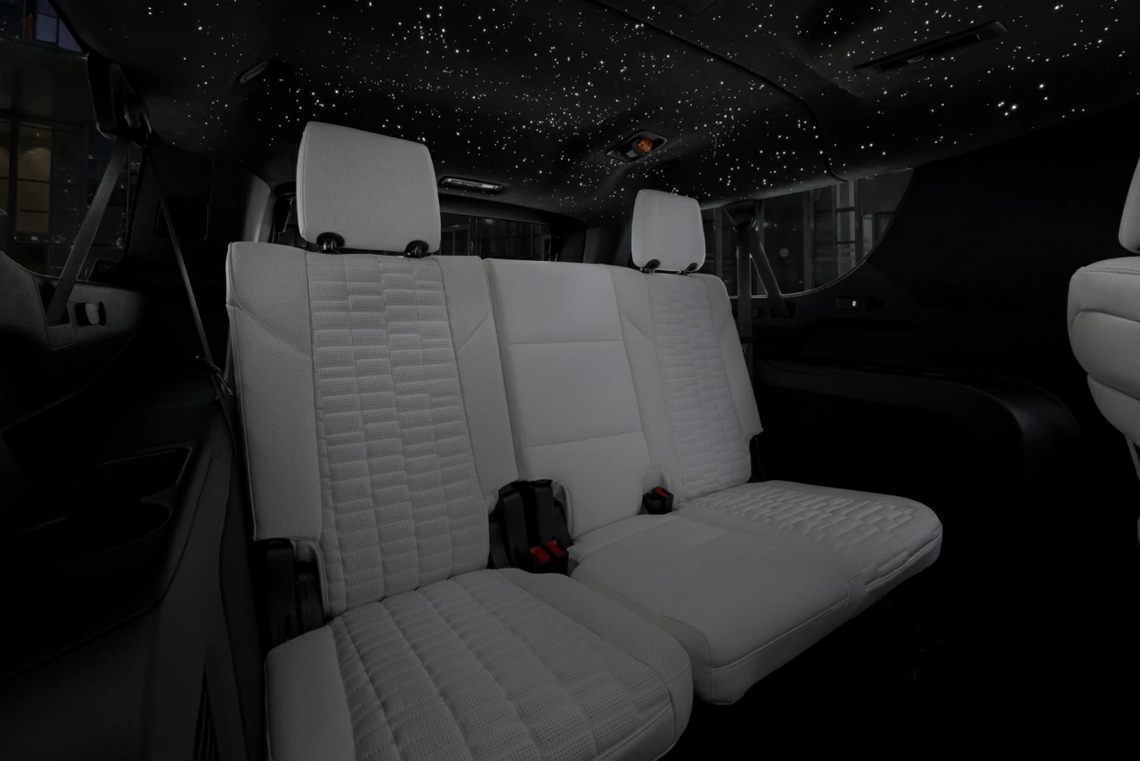 Cadillac Escalade White Starry Sky звездное небо. Фото 1