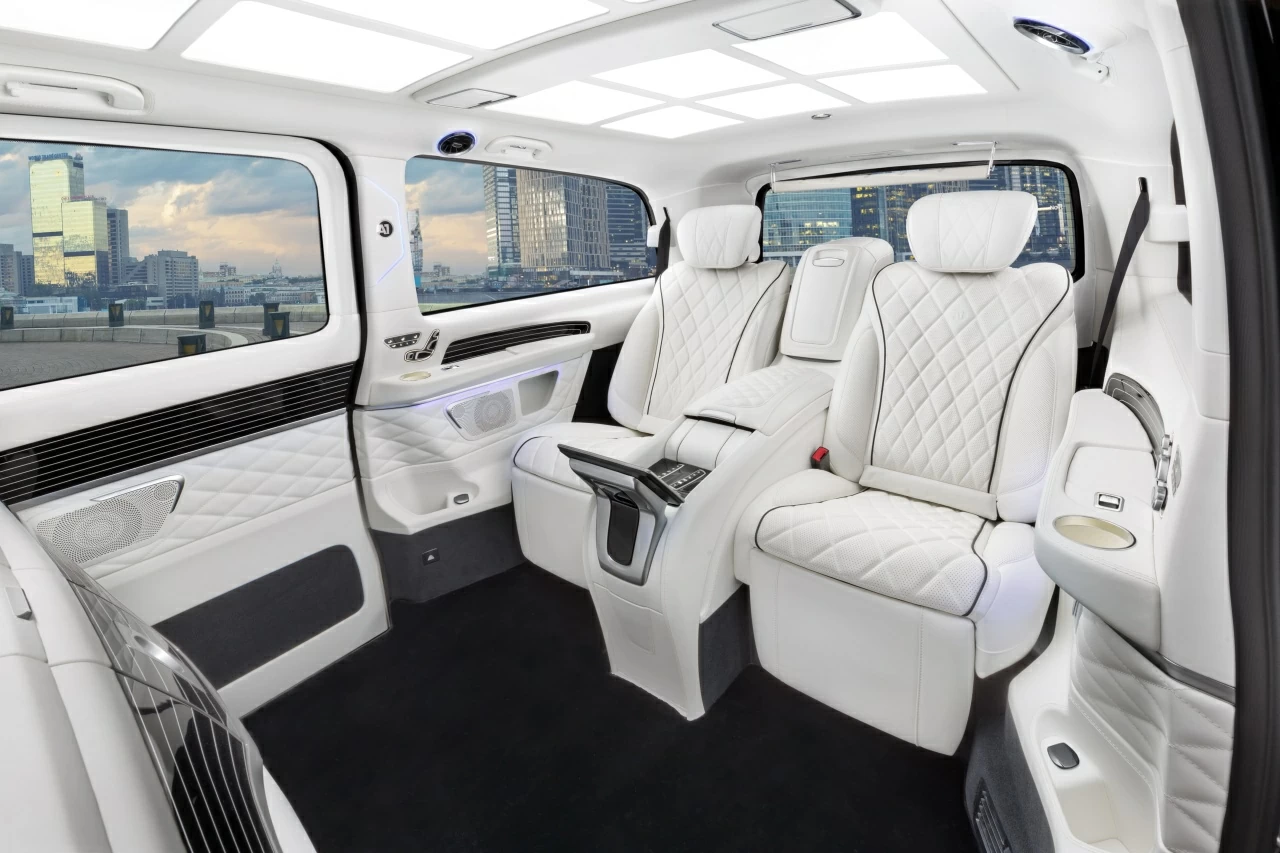 Эксклюзивный интерьер для автомобиля. Фото