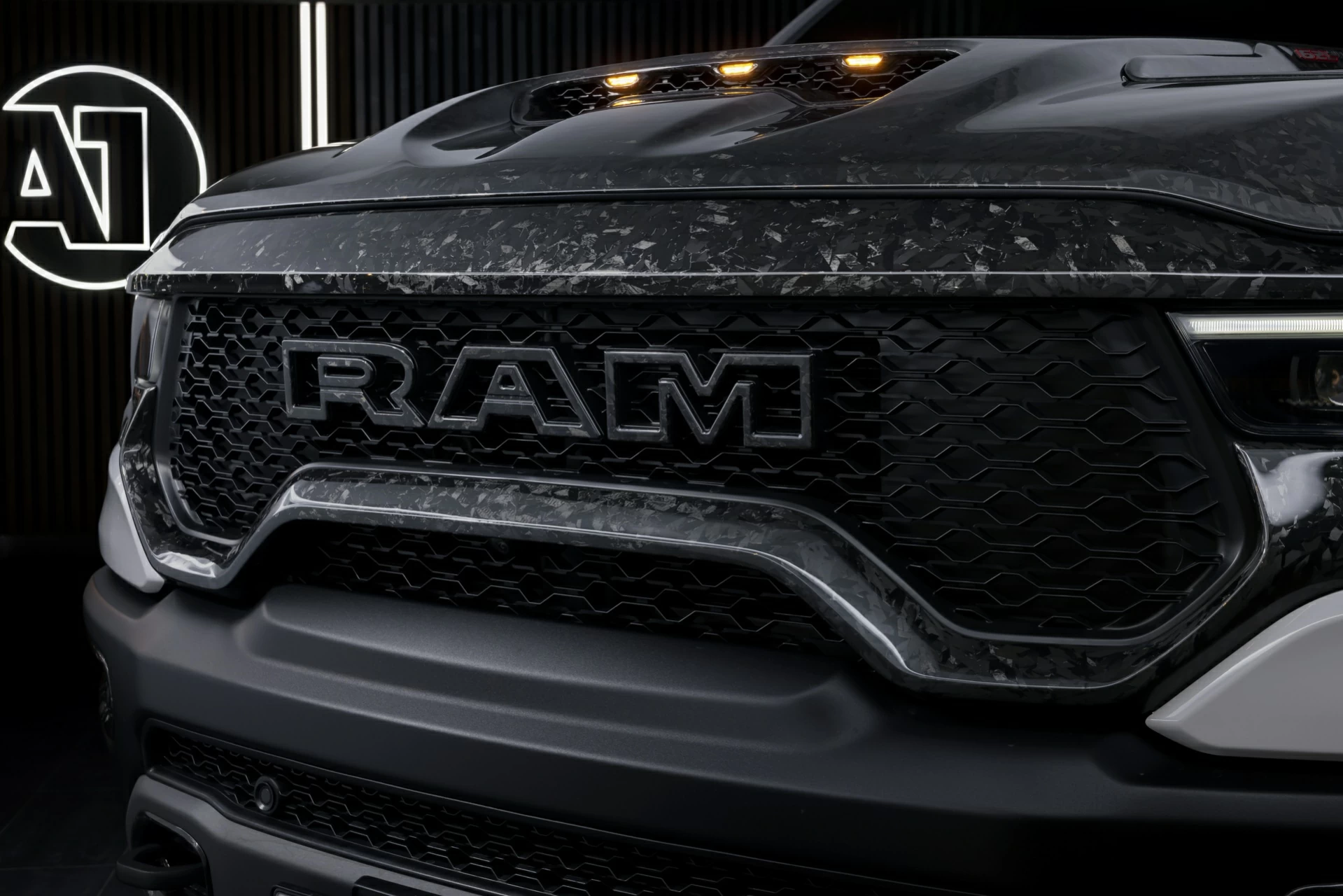 Dodge RAM TRX Carbon. Бампер