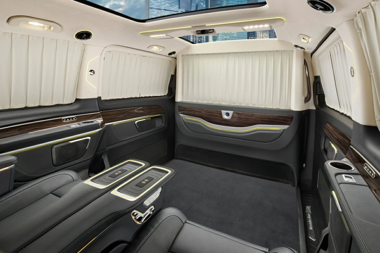 Mercedes-Benz V-Class 300D V-BusinessJet салон. Фото 1