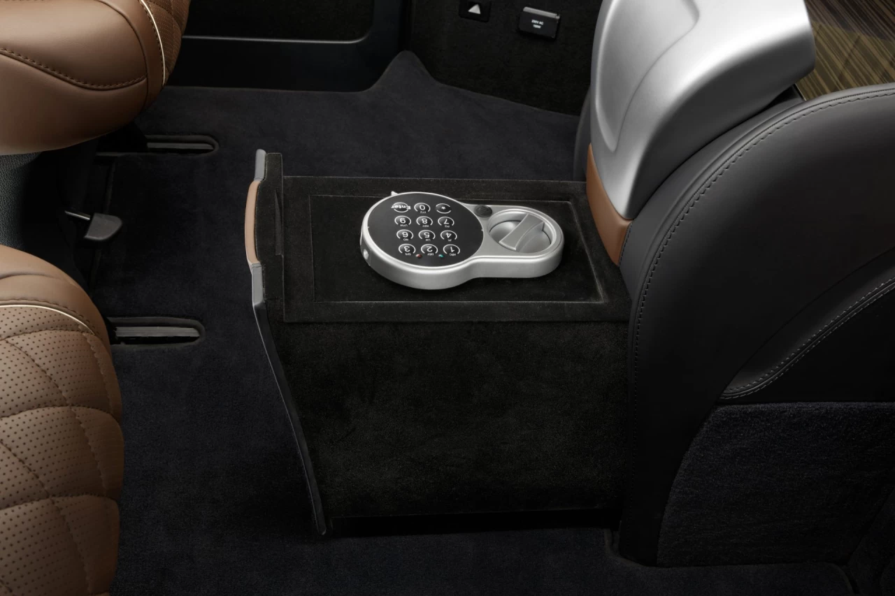 Потайной сейф. Фото