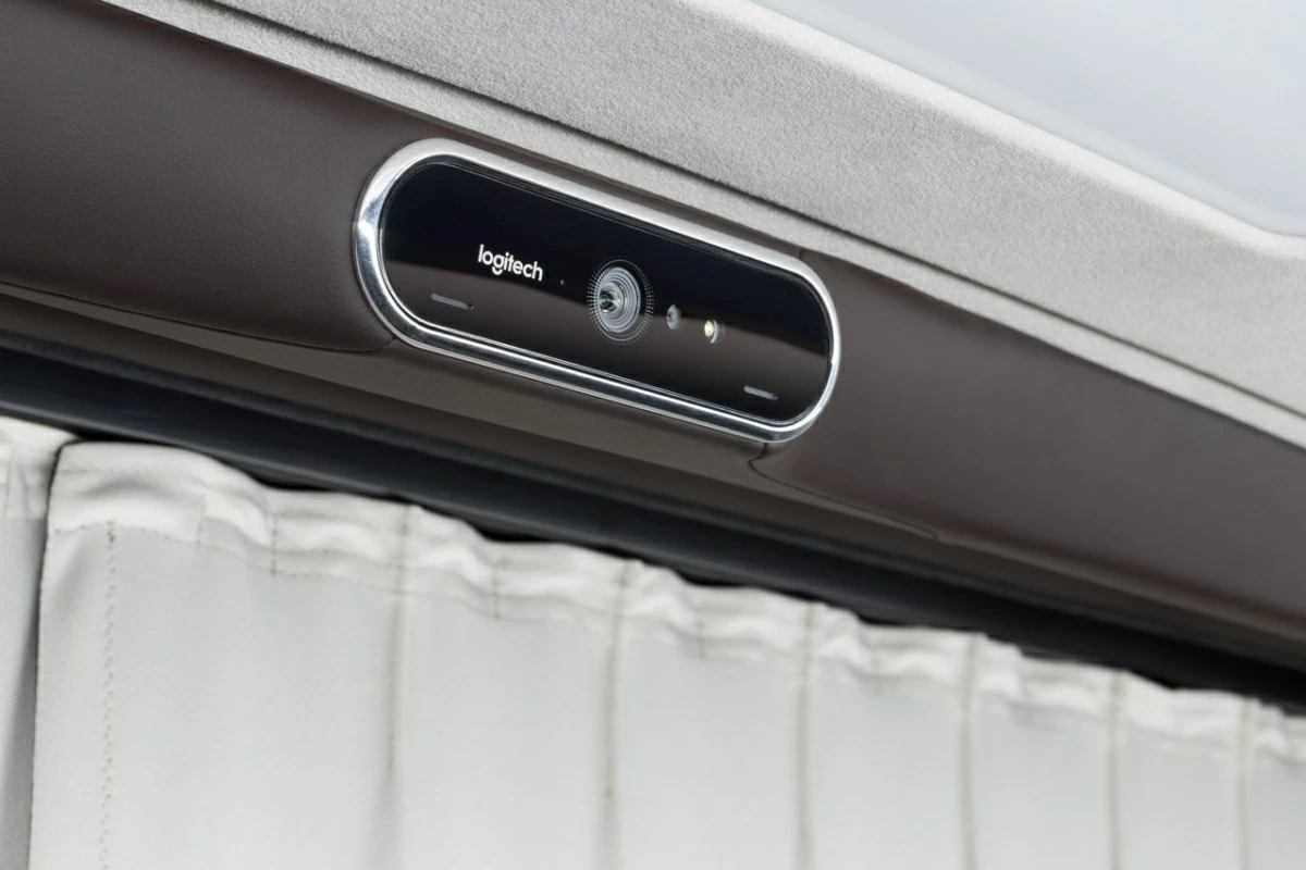 Установка конференц-связи