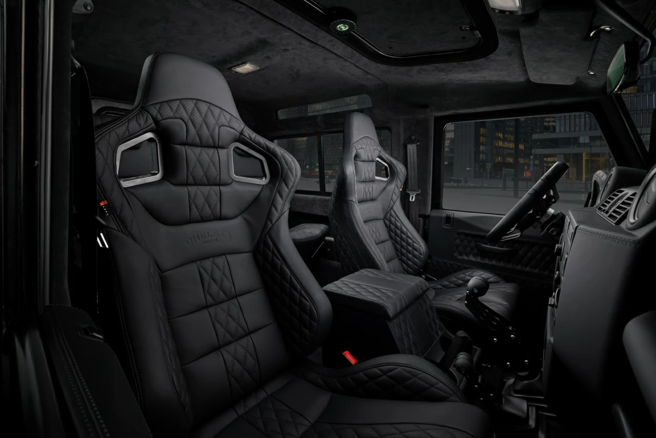 Салон Land Rover Defender Chelsea Truck Company. Фото