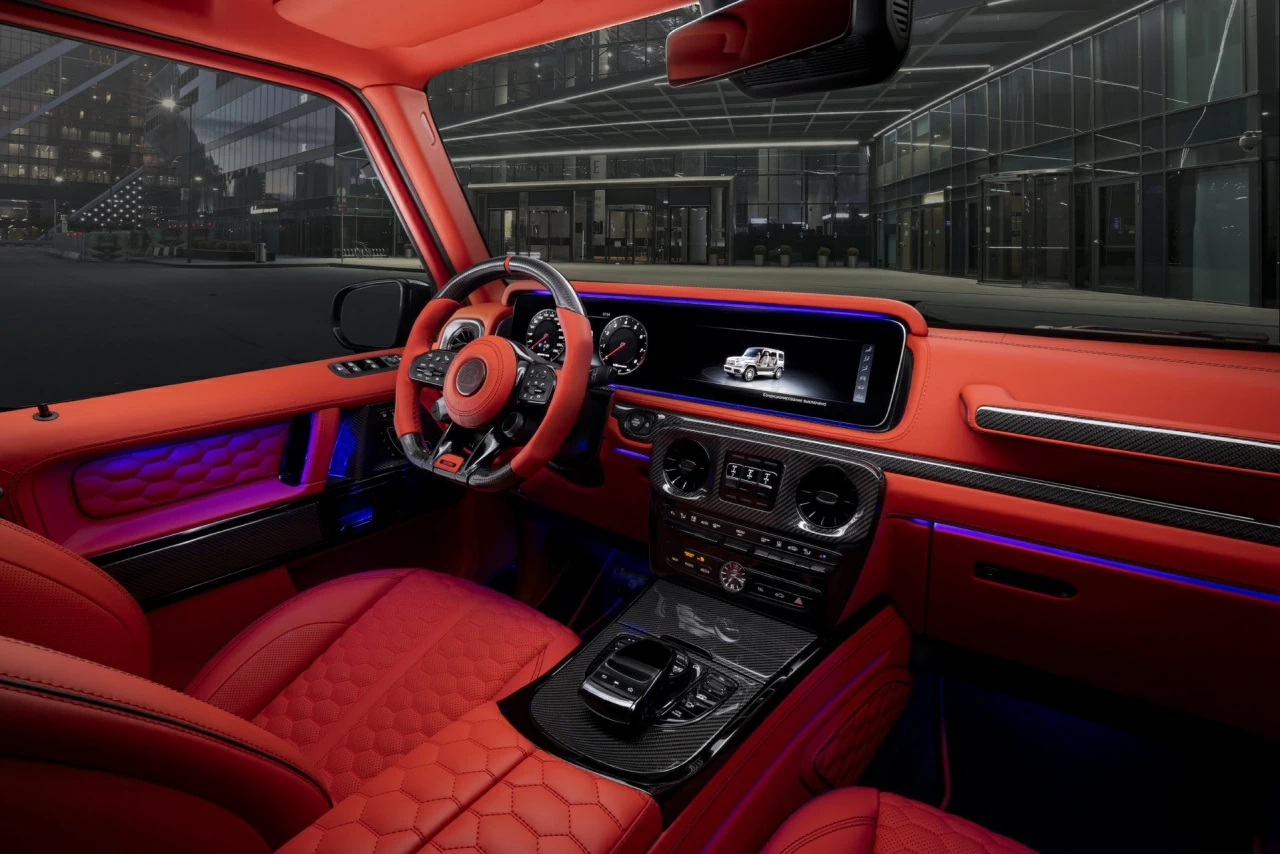 Mercedes-Benz BRABUS G800. Торпедо