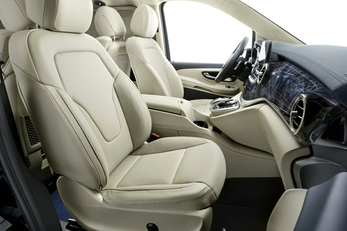 Перешив сидений водителя