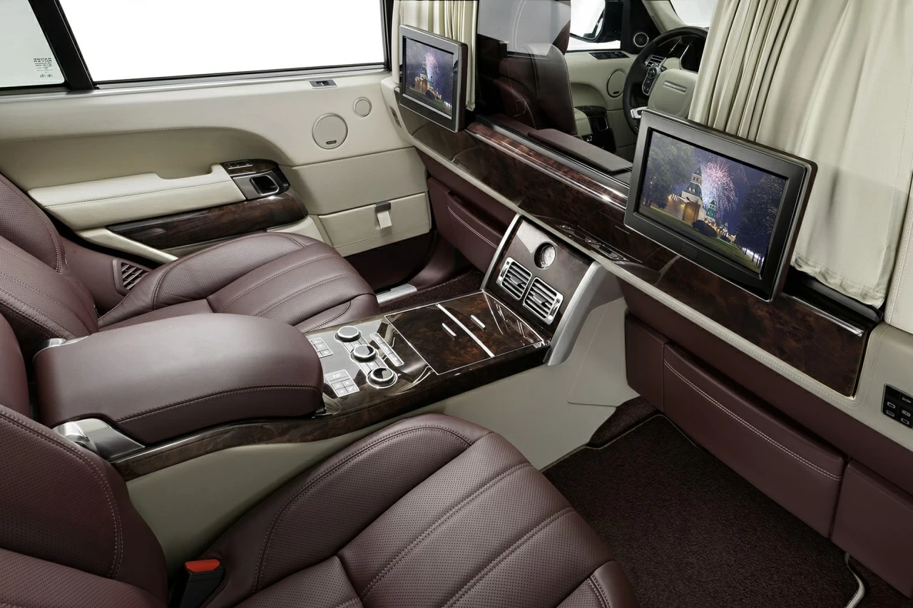 Салон Land Rover Range Rover. Фото