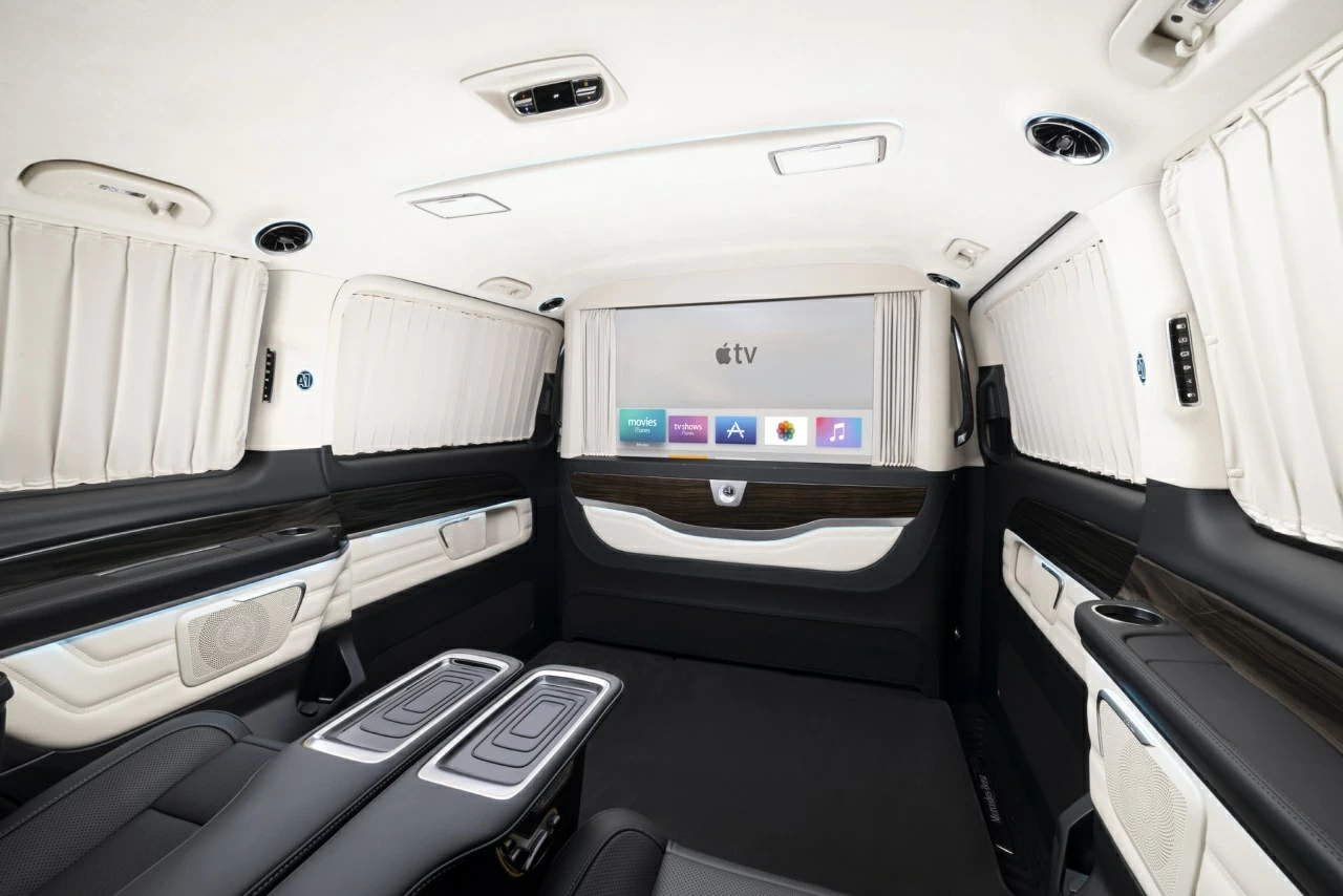 Салон Mercedes-Benz V-Comfort. Фото 3