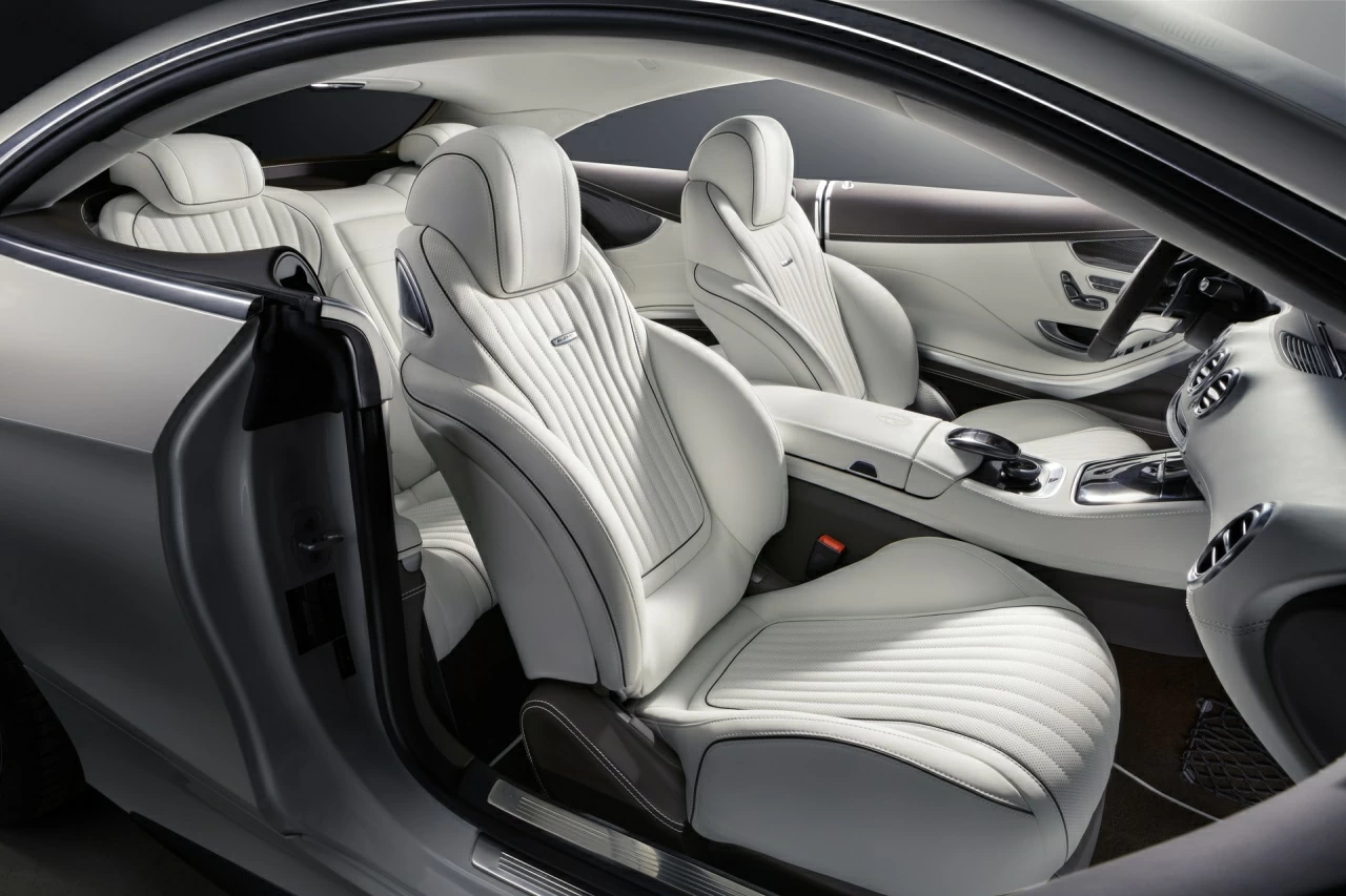 Салон Mercedes-Benz S65 AMG Coupe. Фото