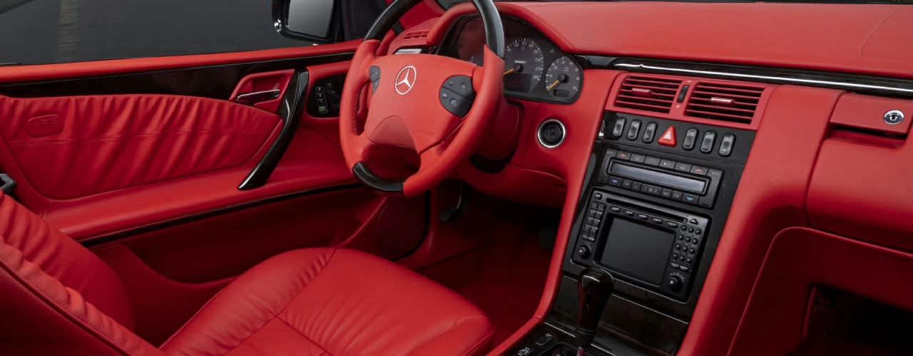 Mercedes-Benz W210 MainRed. Торпедо