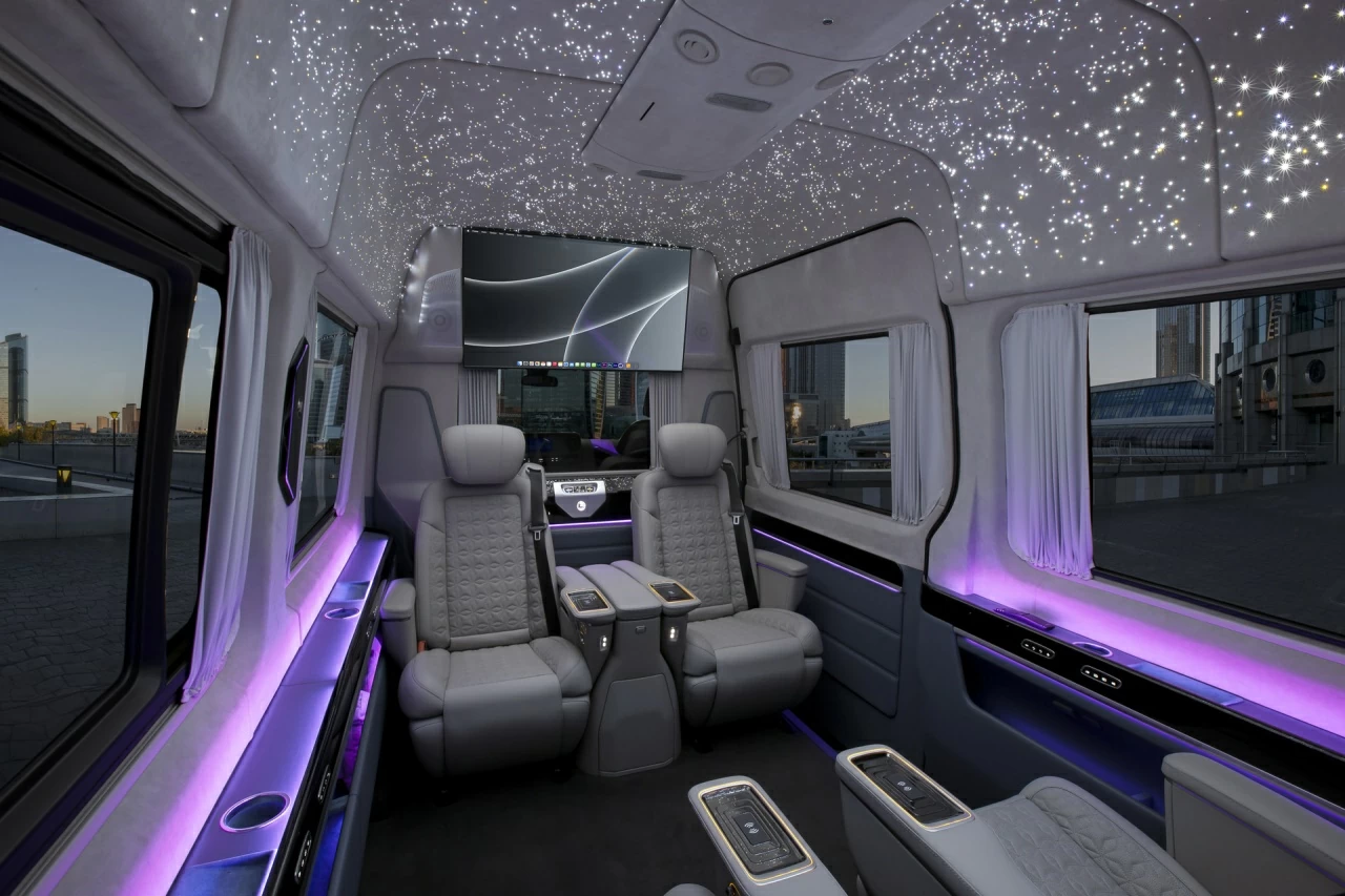 Mercedes-Benz Sprinter Business Jet звездное небо. Фото