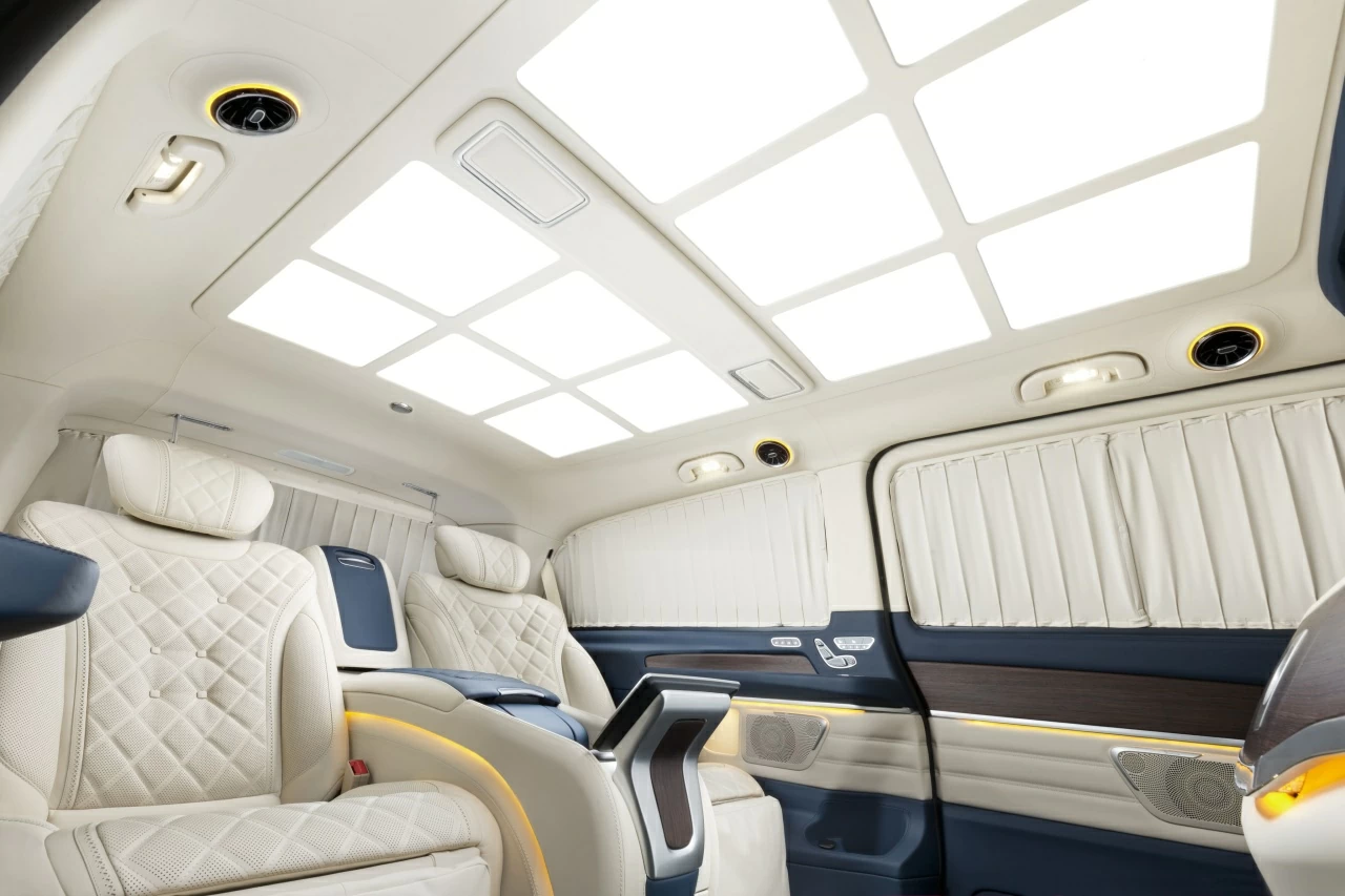 Освещение салона автомобиля. Фото 2