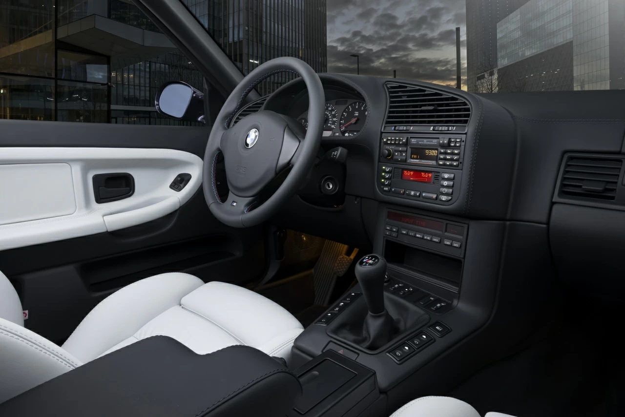 BMW M3 E36. Торпедо. Фото 1