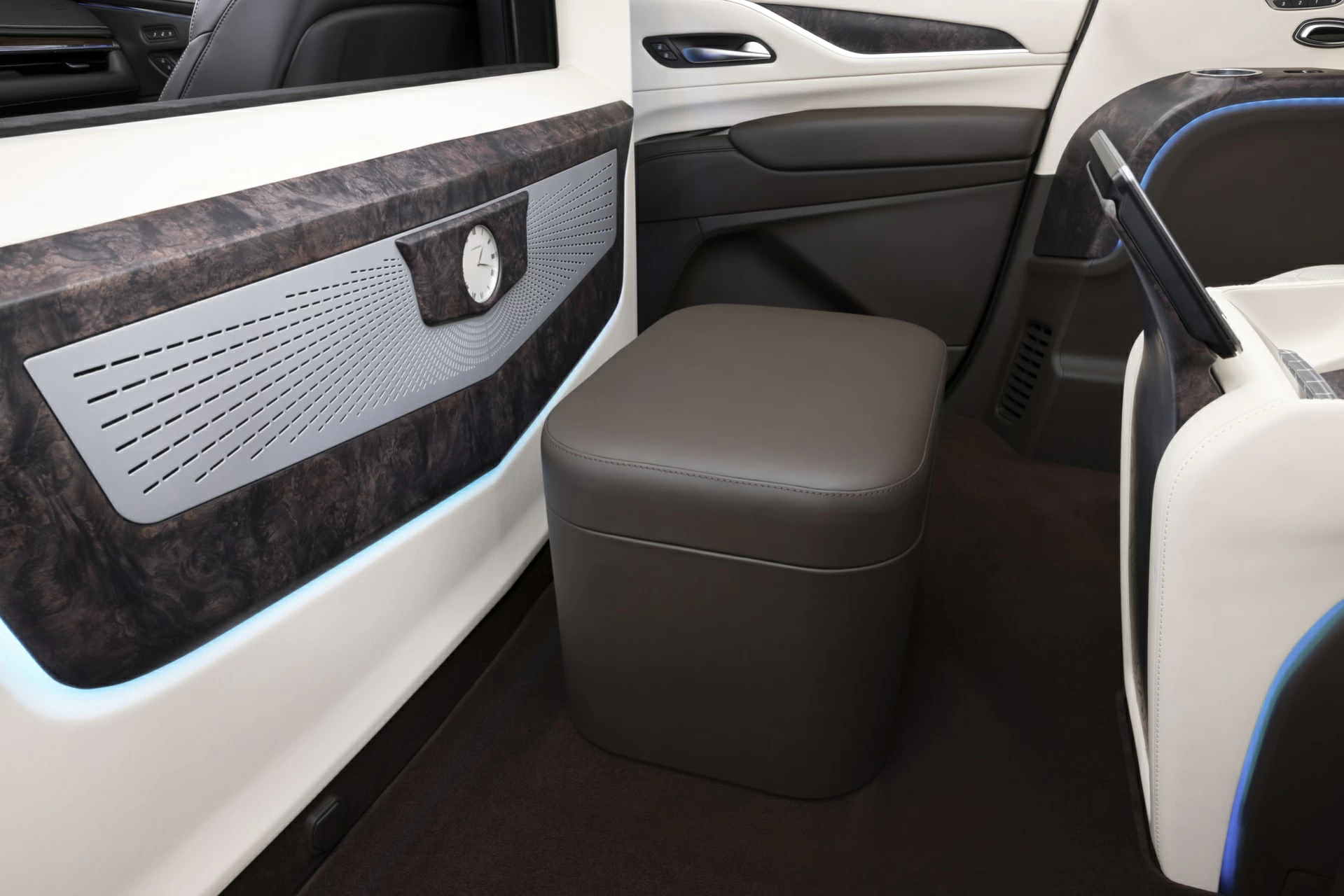 Тюнинг Cadillac Escalade Beige ULTIMA VIP. Фото 47