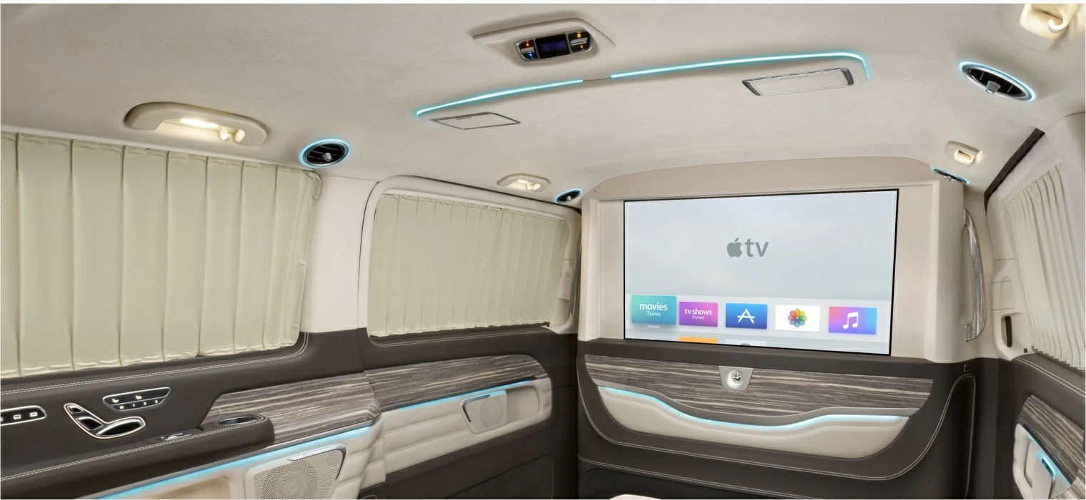 Потолок с отделкой из алькантары. Фото