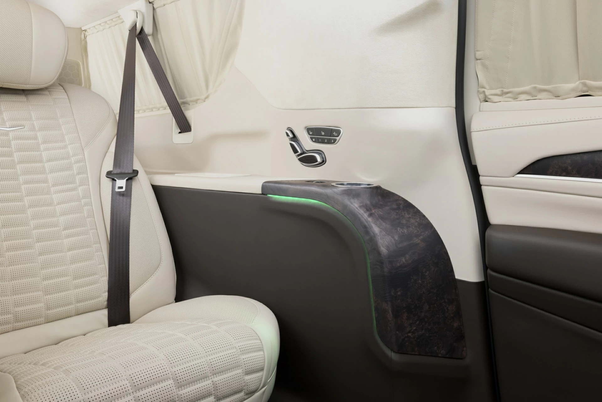 Сиденья для Cadillac Escalade Beige ULTIMA VIP. Фото 1