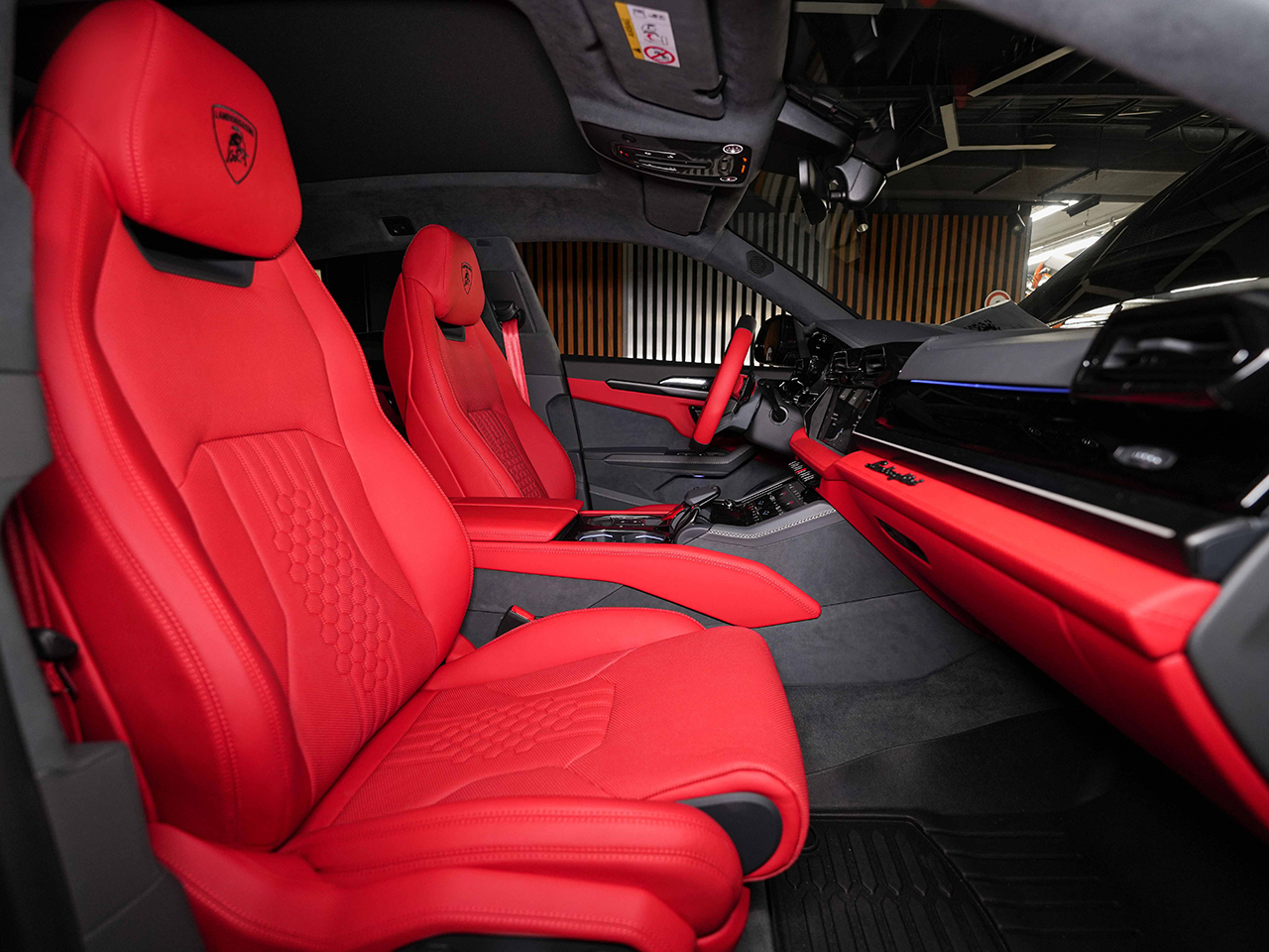 Urus Red Interior