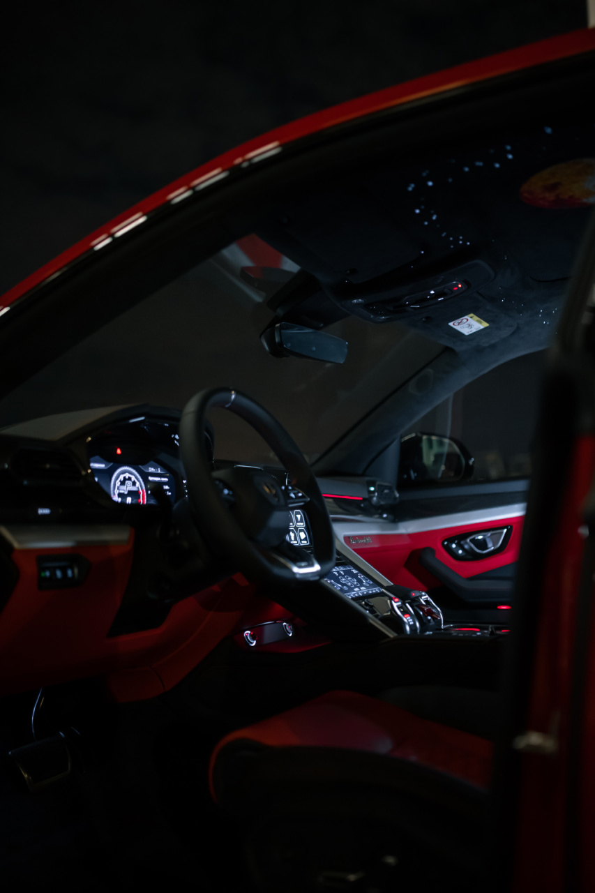 Lamborghini Urus звездное небо. Фото 21