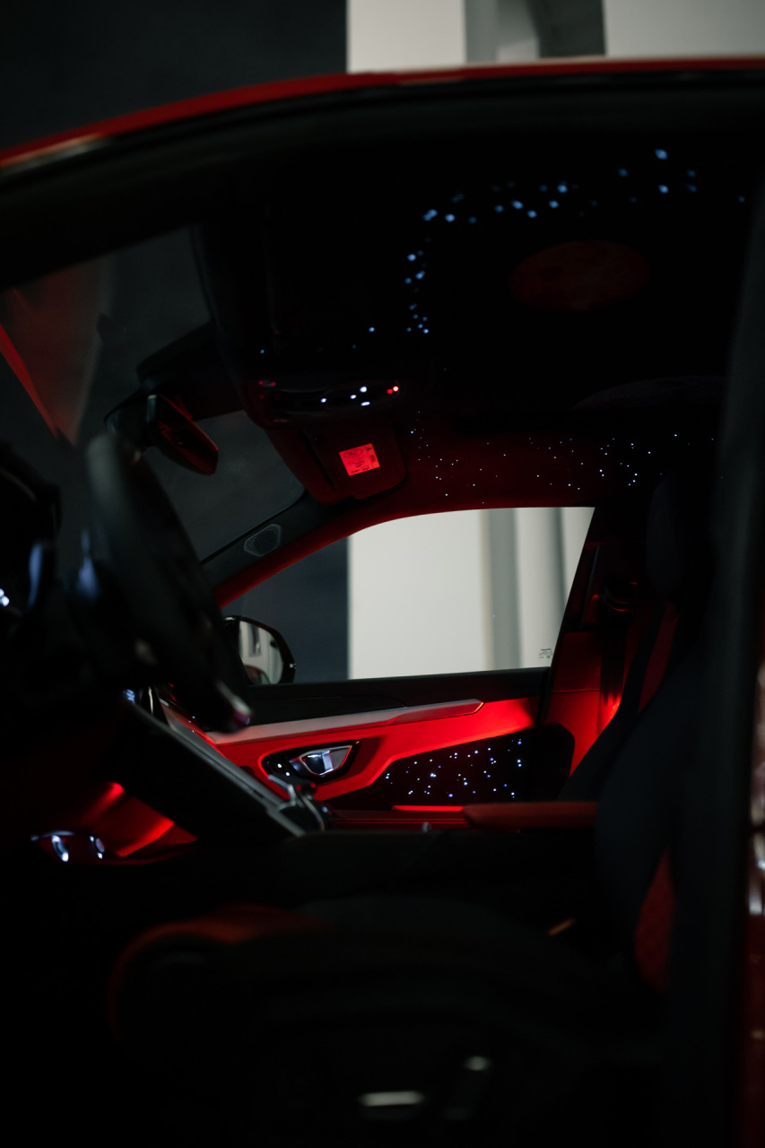 Lamborghini Urus звездное небо. Фото 18