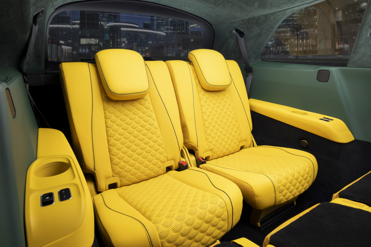 Салон Mercedes-Benz GLS 800 BRABUS. Фото 1