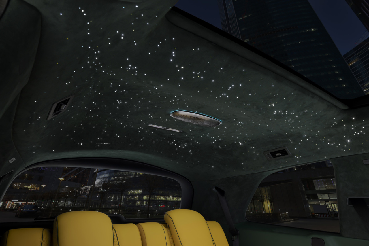 Mercedes-Benz GLS 800 BRABUS звездное небо. Фото