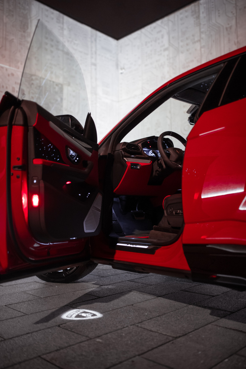 Lamborghini Urus. Фото 25