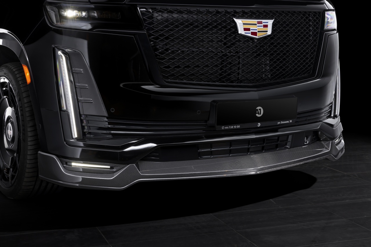 Cadillac Escalade Carbon. Бампер