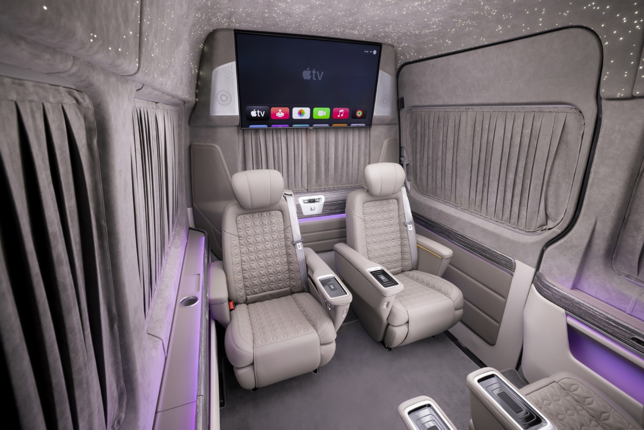 Салон Mercedes-Benz Sprinter Business Jet. Фото