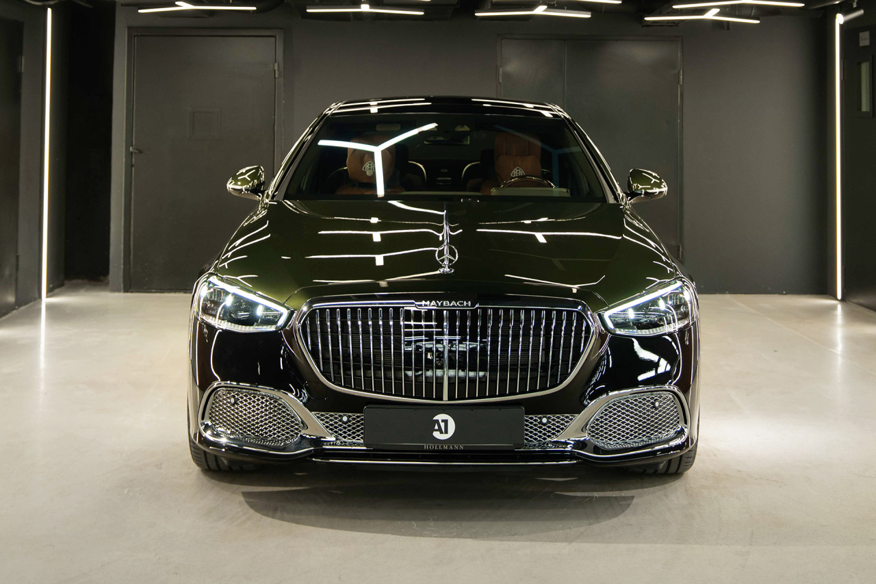 Mercedes Maybach Green Exterior. Фото
