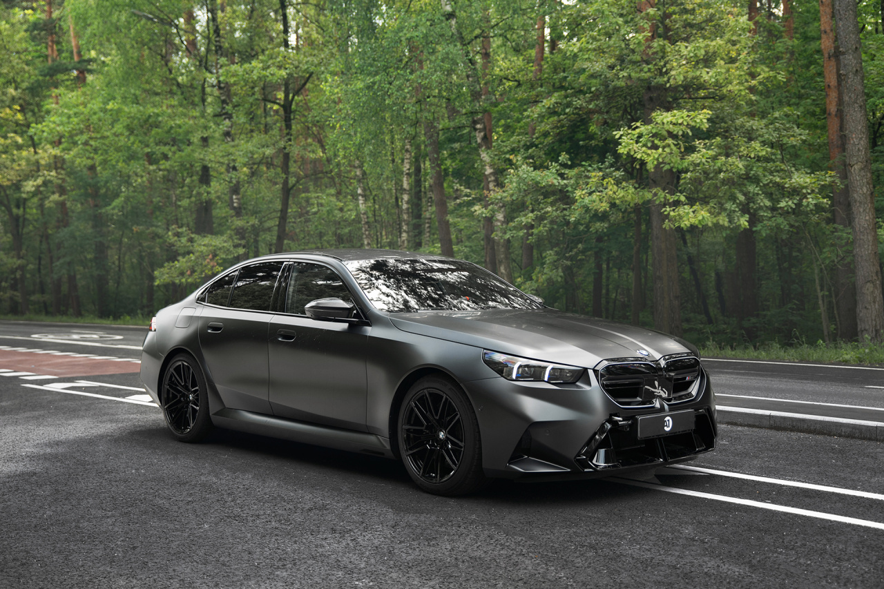 BMW M5. Фото 1