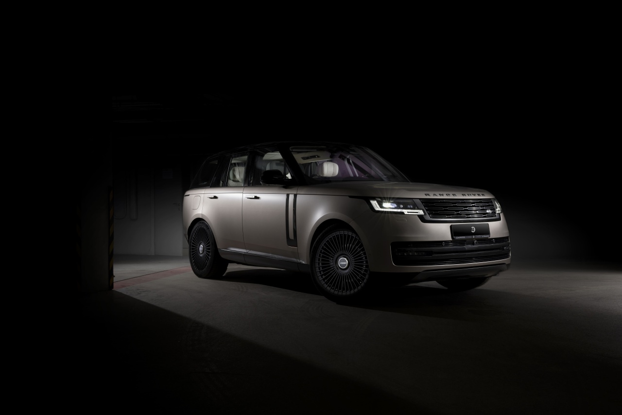 Range Rover. Фото