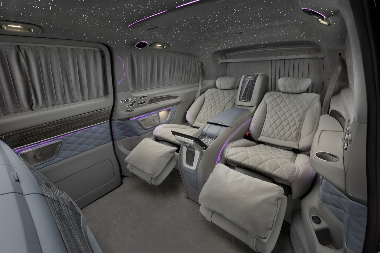 Mercedes-Benz V-VIP 300D звездное небо. Фото