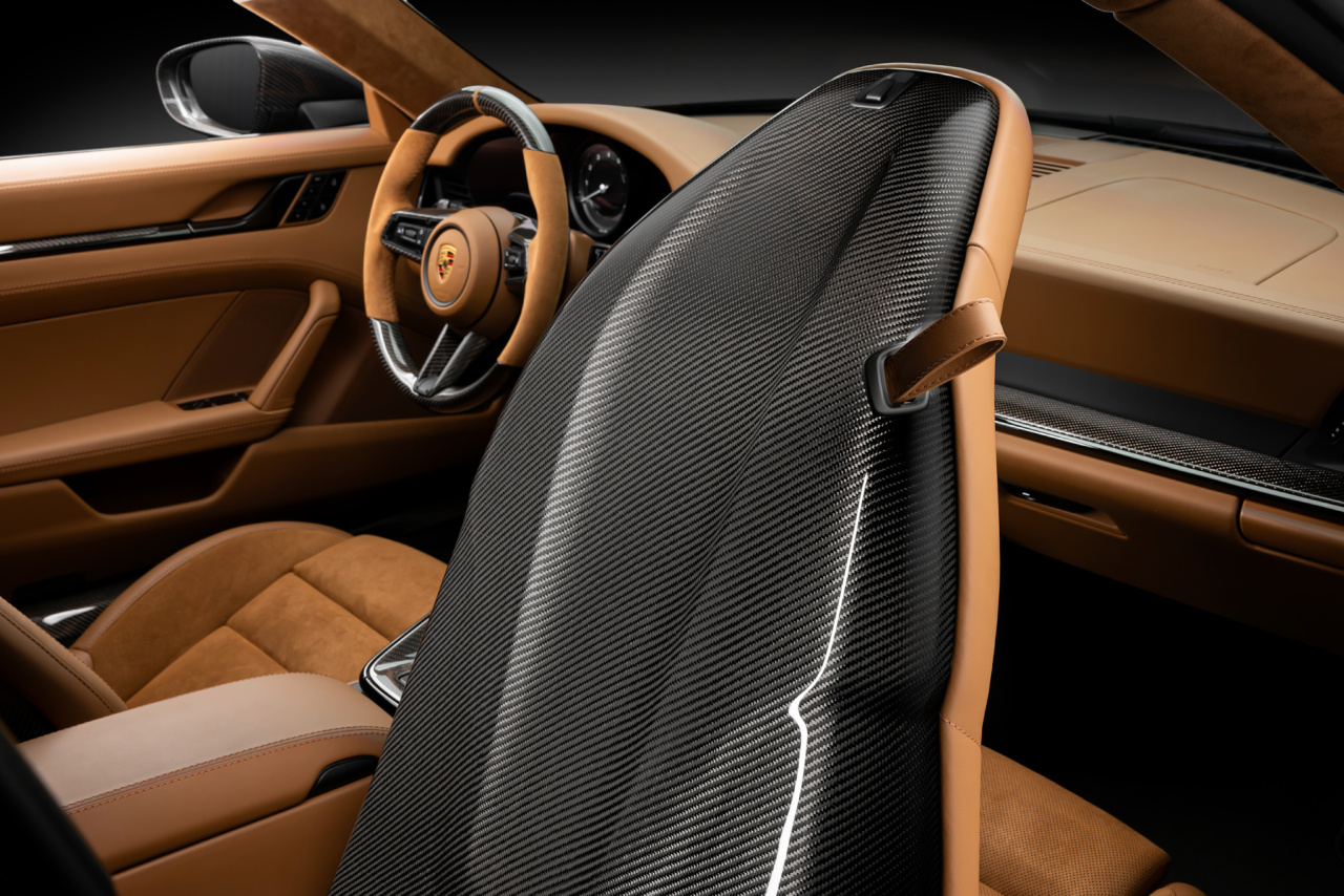 Салон Porsche 911 Carrera 4S. Фото 3