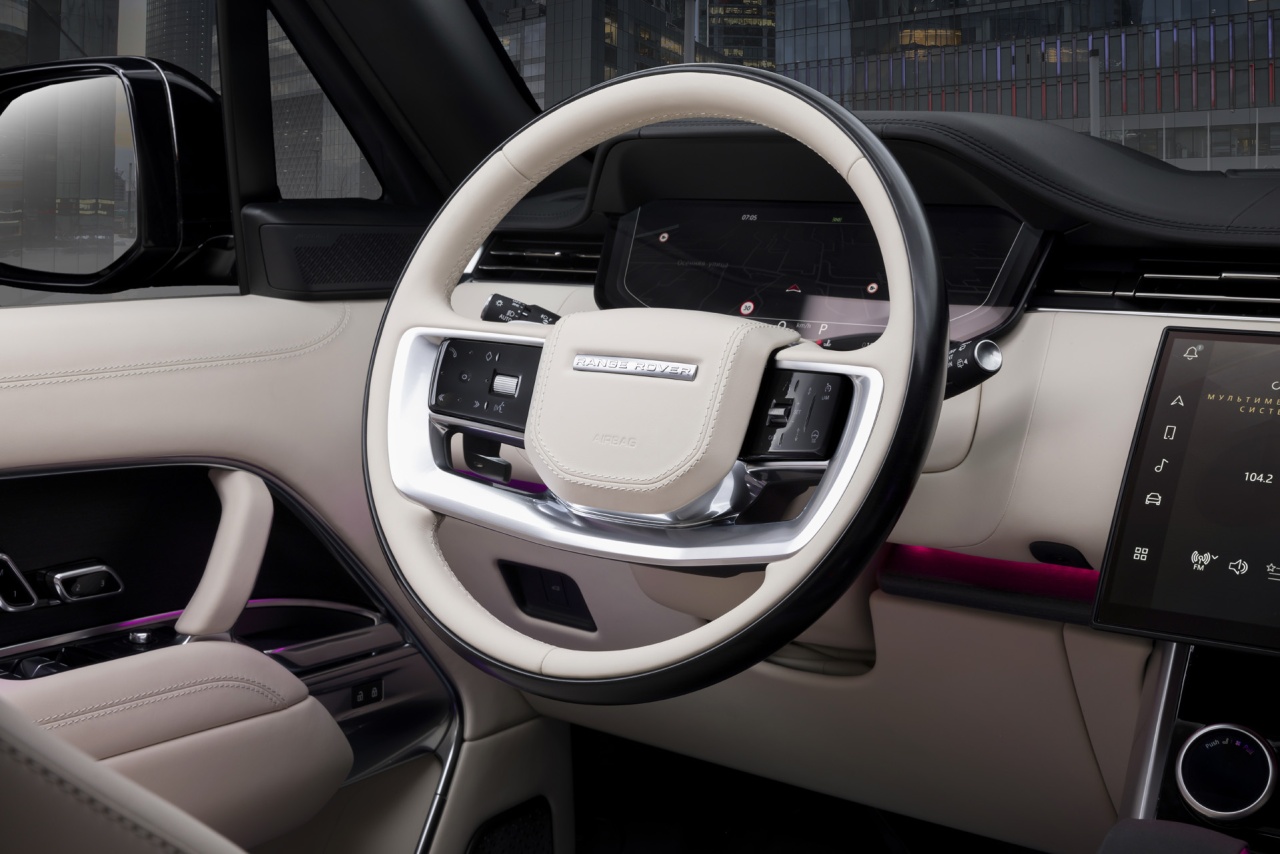 Land Rover Range Rover. Руль