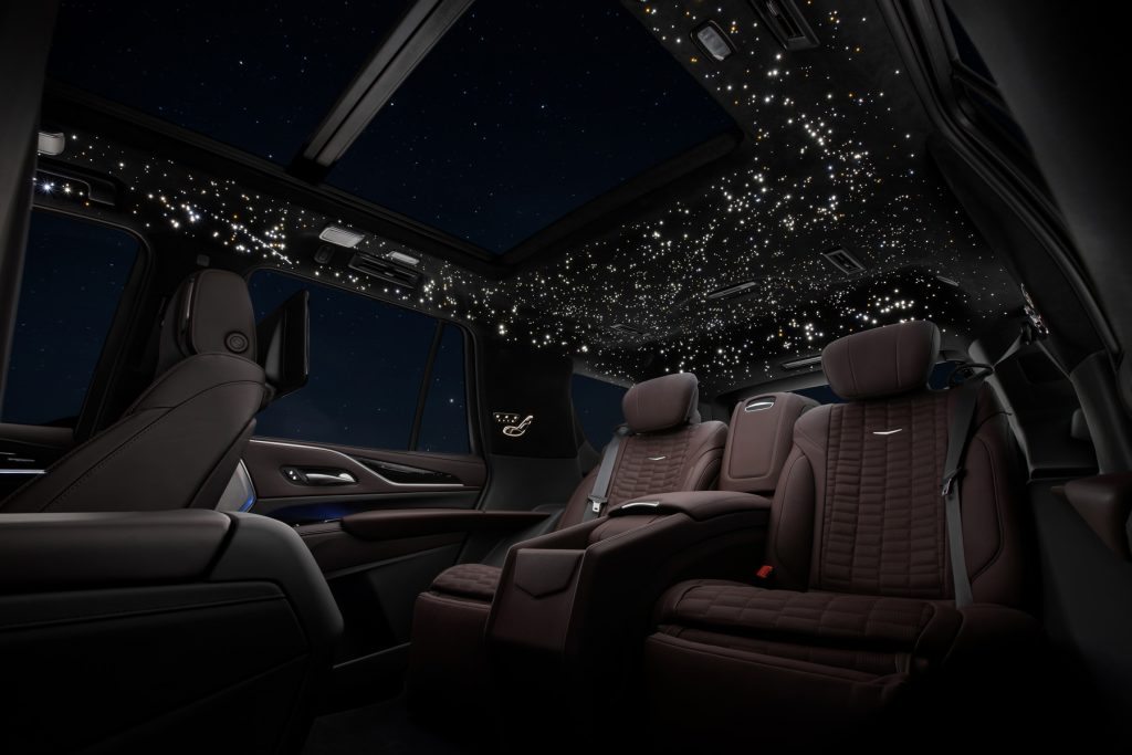 Звездное небо в Cadillac Escalade